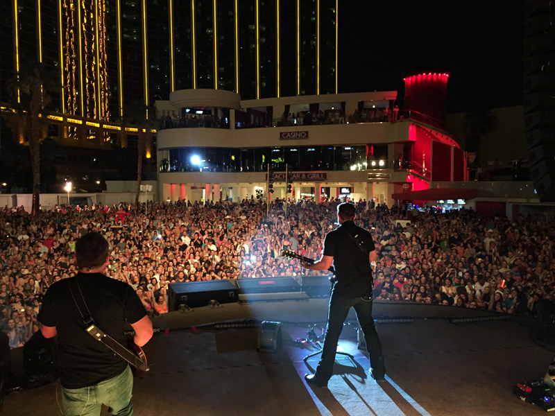 Chris Young Refunds Entire Audience After Snowstorm Hits Wisconsin Show
